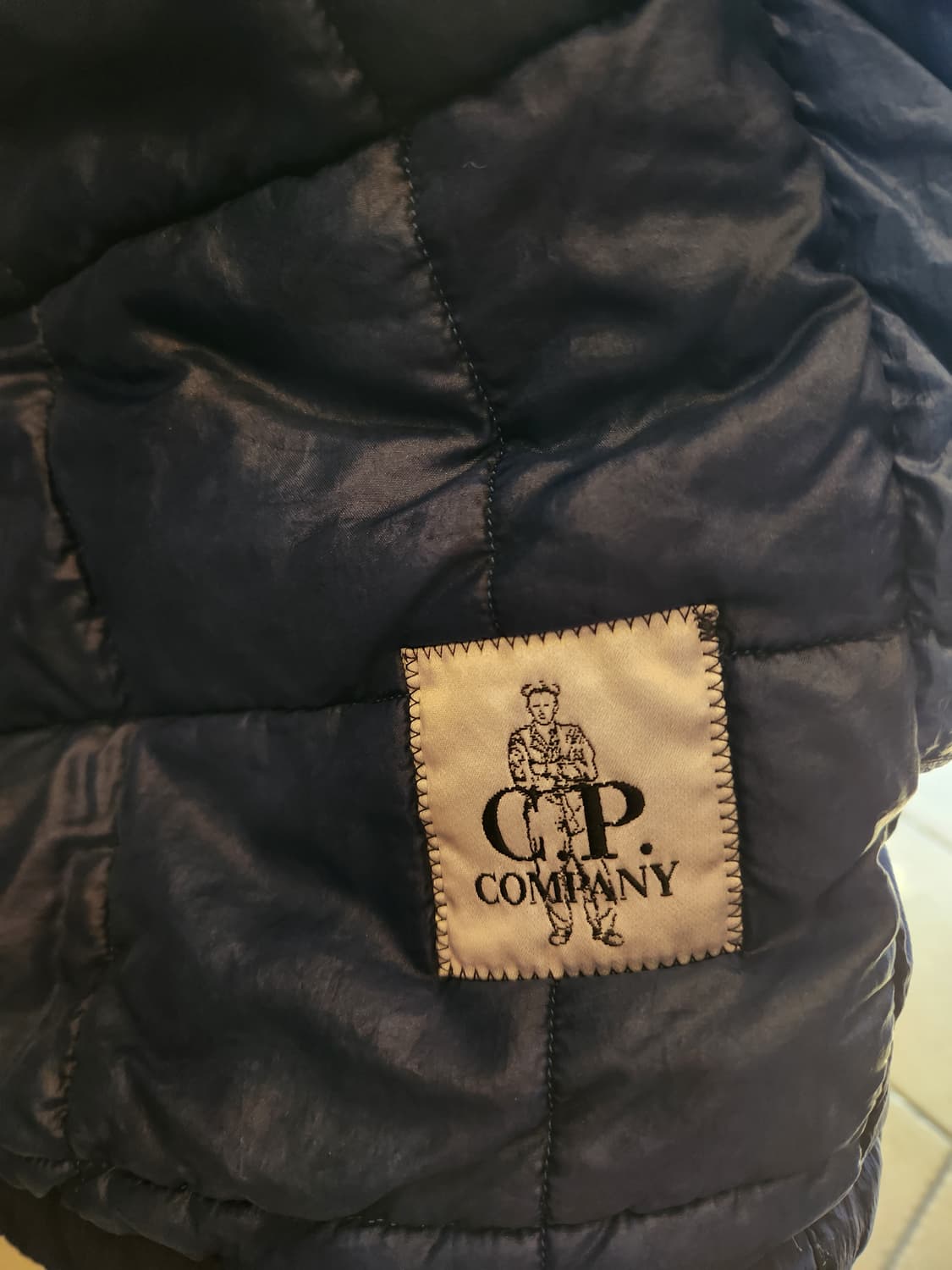 CP컴퍼니 패딩 상품이미지9