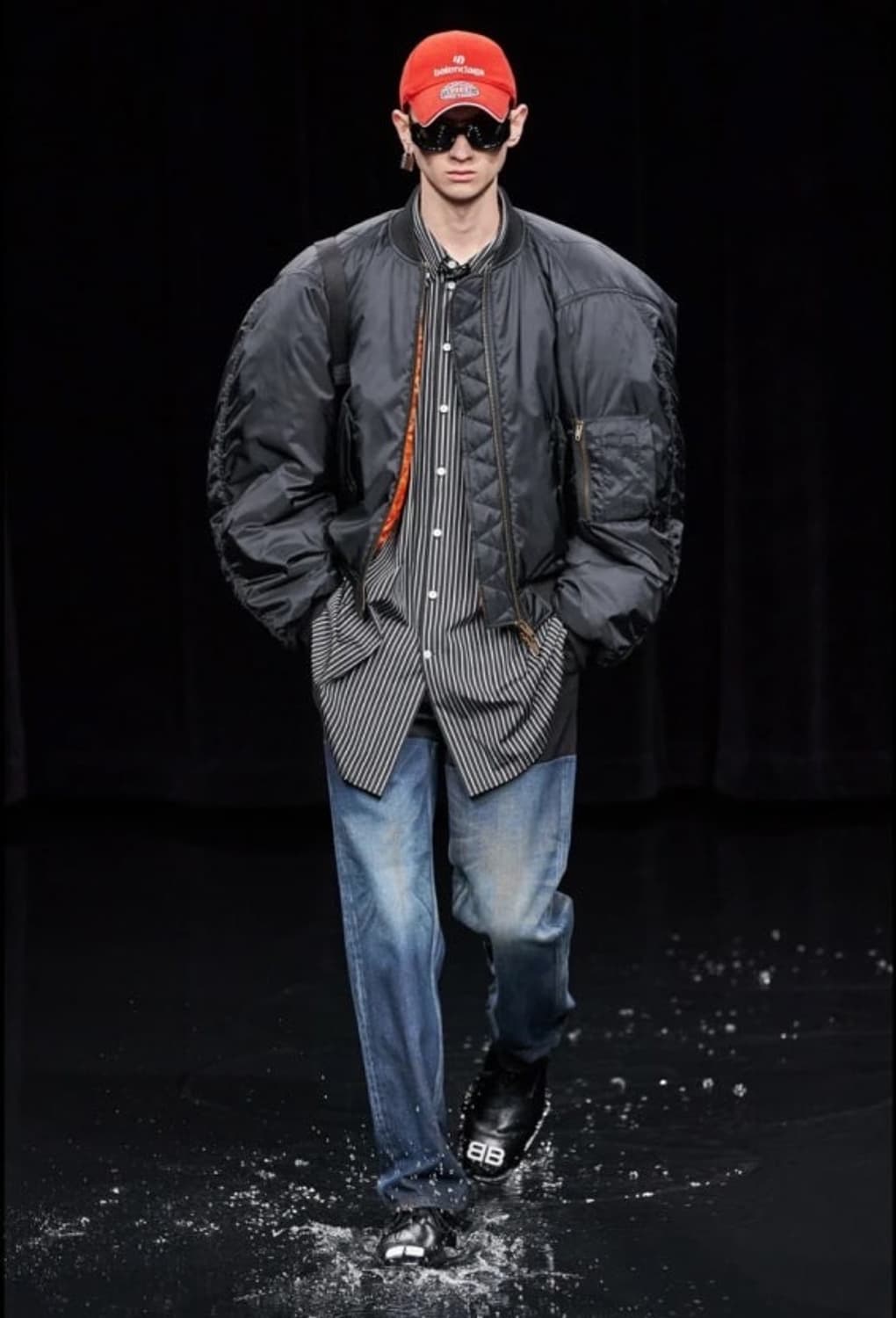 (구매) 발렌시아가 스테로이드 봄버 44 상품이미지1