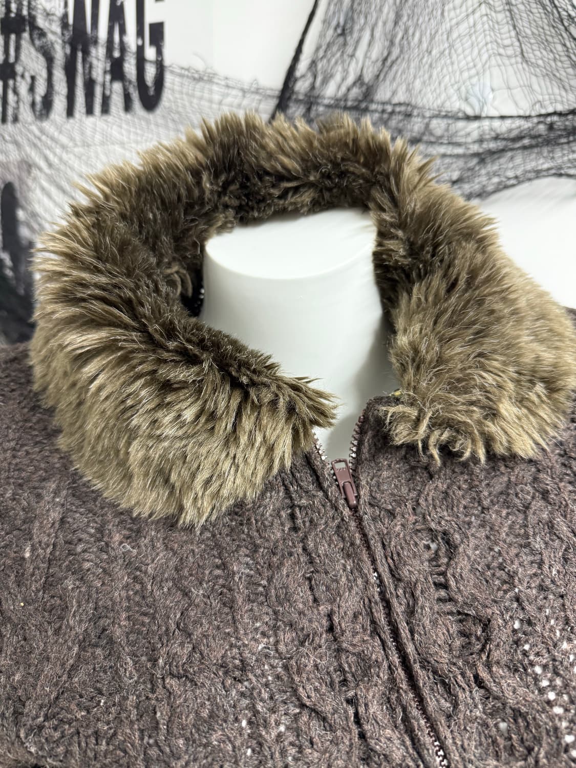 Fur detailed knit zip up 상품이미지2