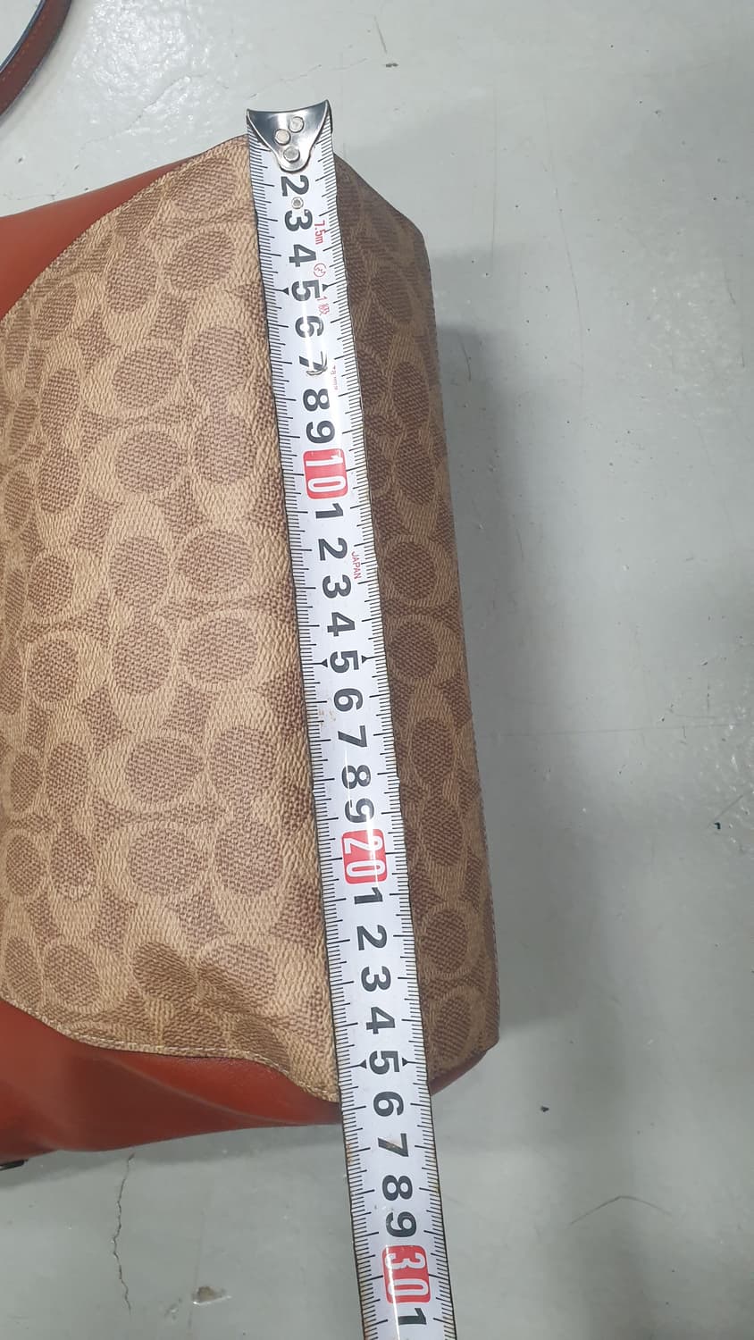 코치 시그니처 투웨이백 브라운 상품이미지4