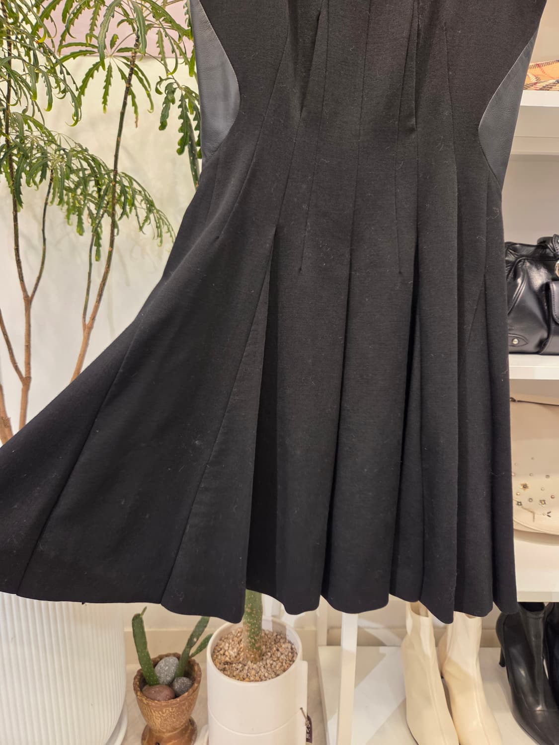 마인 양가죽 트리밍 울 원피스 상품이미지4