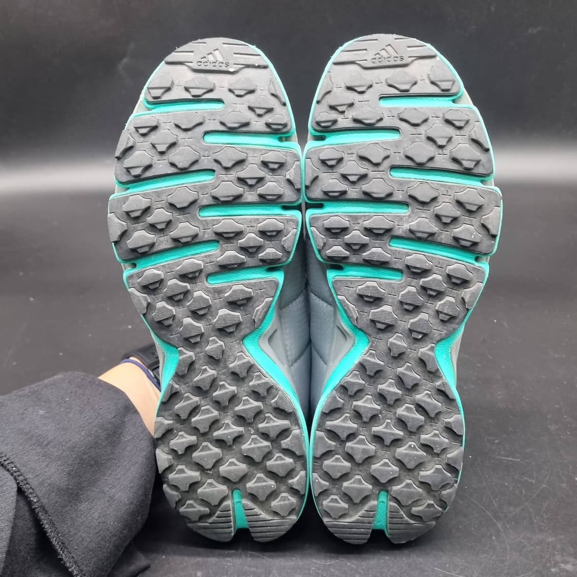 아디다스 클라이마웜 여성운동화225 상품이미지3