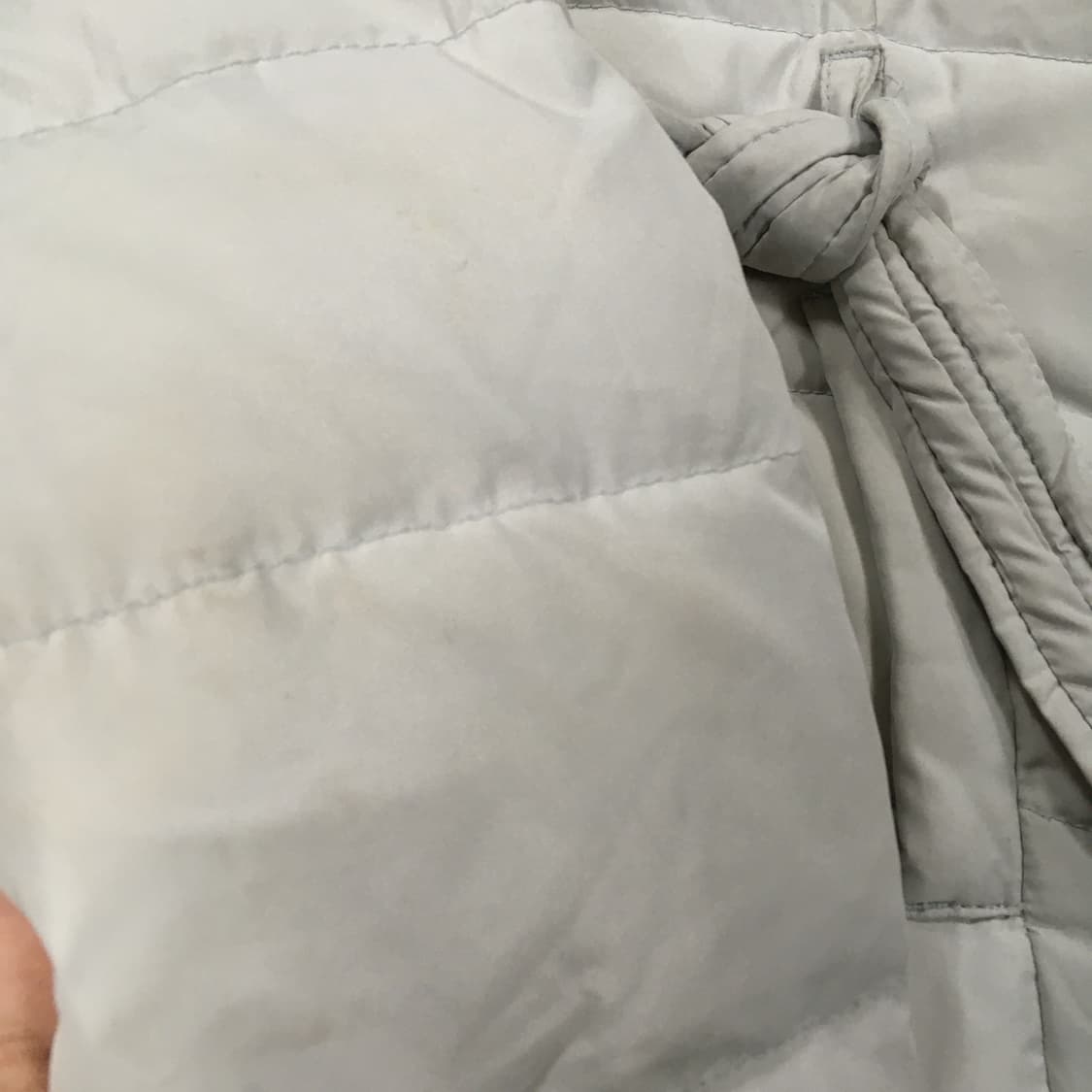 투티/0298 HOLLISTER 여성 울프죠 패딩 화이트 슬림핏 스포티 상품이미지7