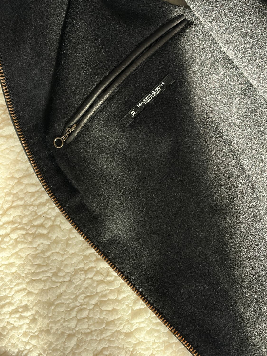 maatee 마티앤선즈 디어 레더 베스트 블랙 3 상품이미지6