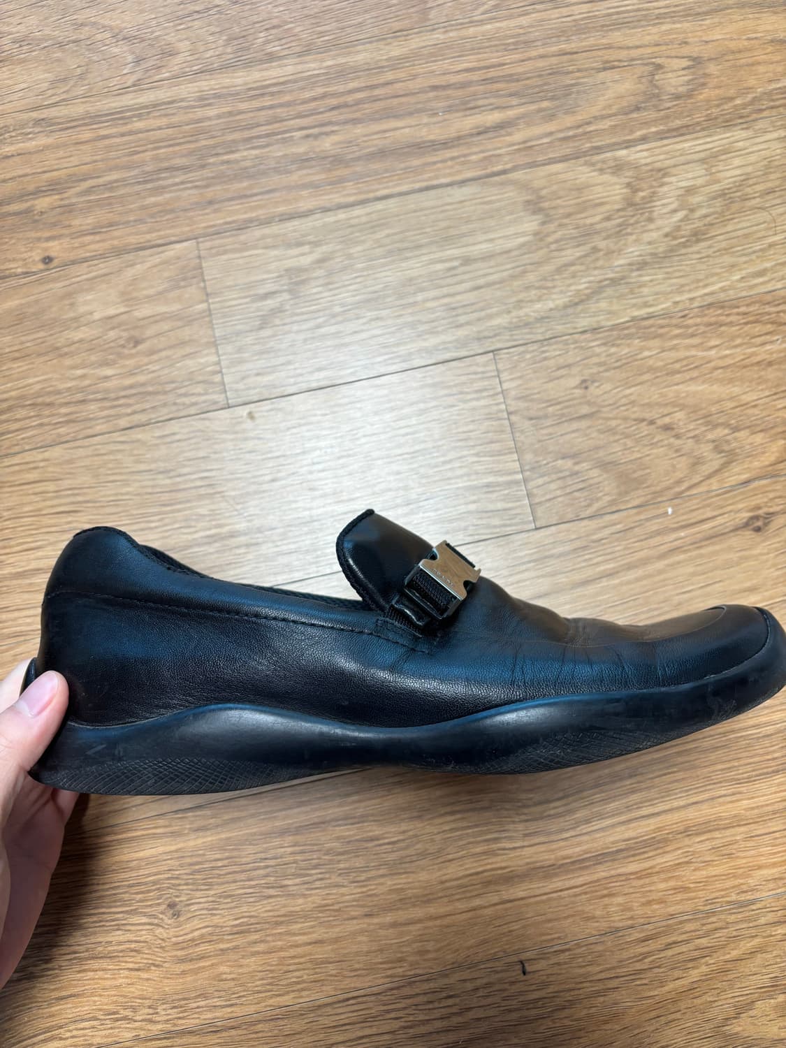 프라다 스포츠 버클 로퍼 275 상품이미지2