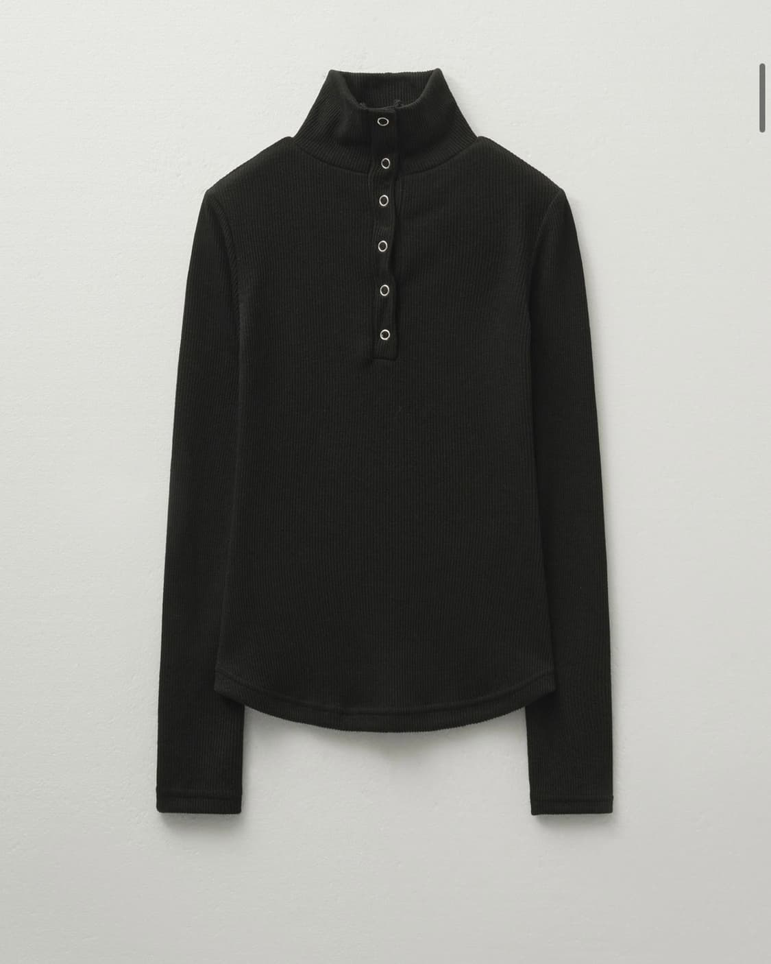 헬레네파리스 스냅 터틀넥 긴팔티 상품이미지2