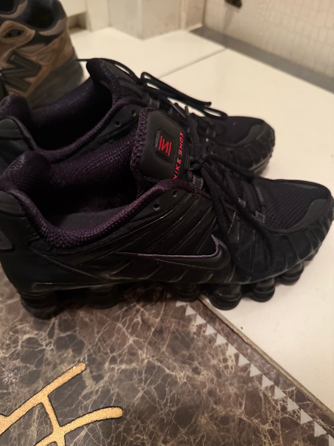 나이키 샥스TL 블랙 맥스오렌지 275 상품이미지2