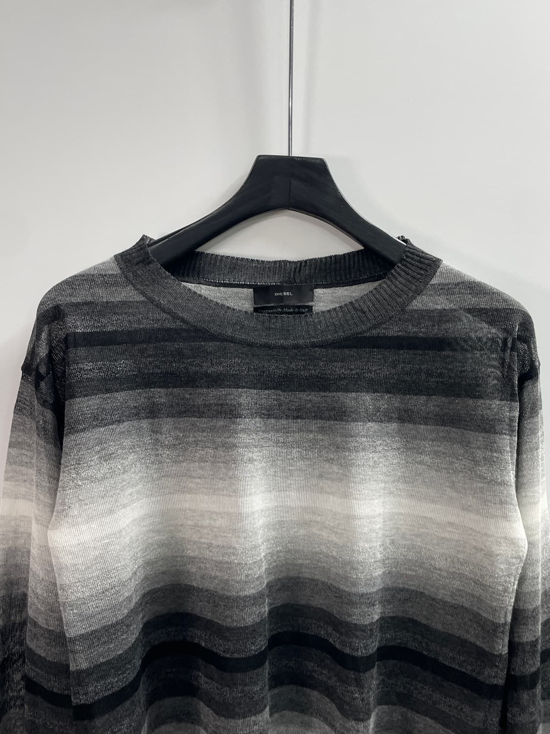 디젤 그라데이션 스트라이프 시스루 니트 (on.653) 상품이미지2