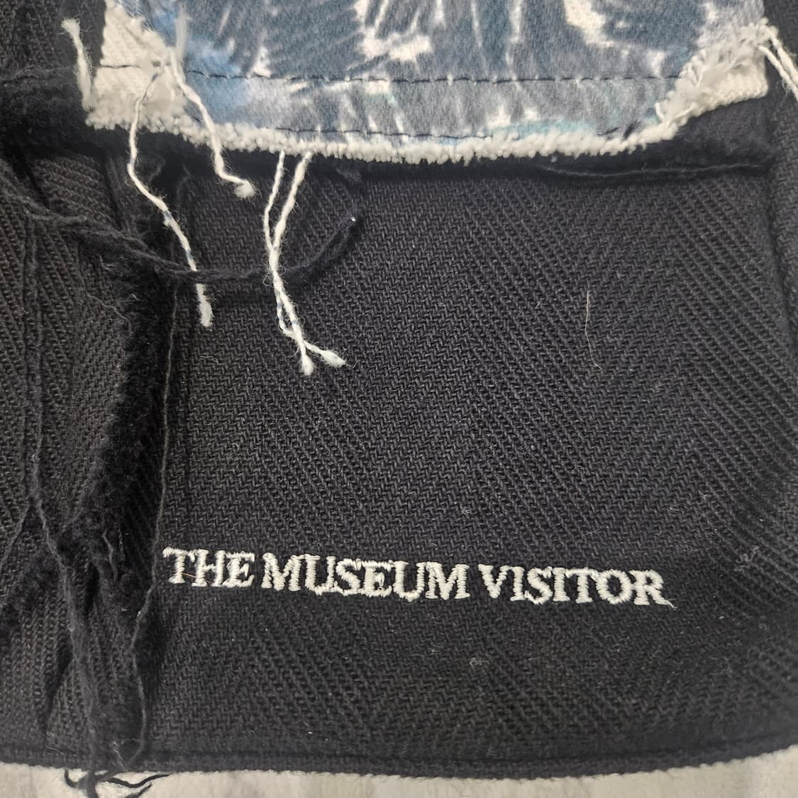 더 뮤지엄 바지터 블랙패치 숄더백 상품이미지3