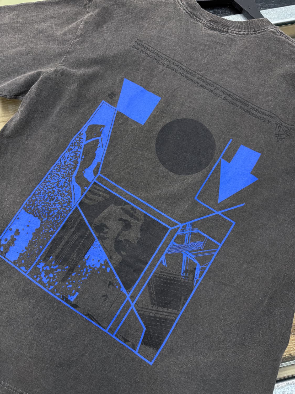 카브 엠트 더블 사이디드 프린트 티셔츠 상품이미지5