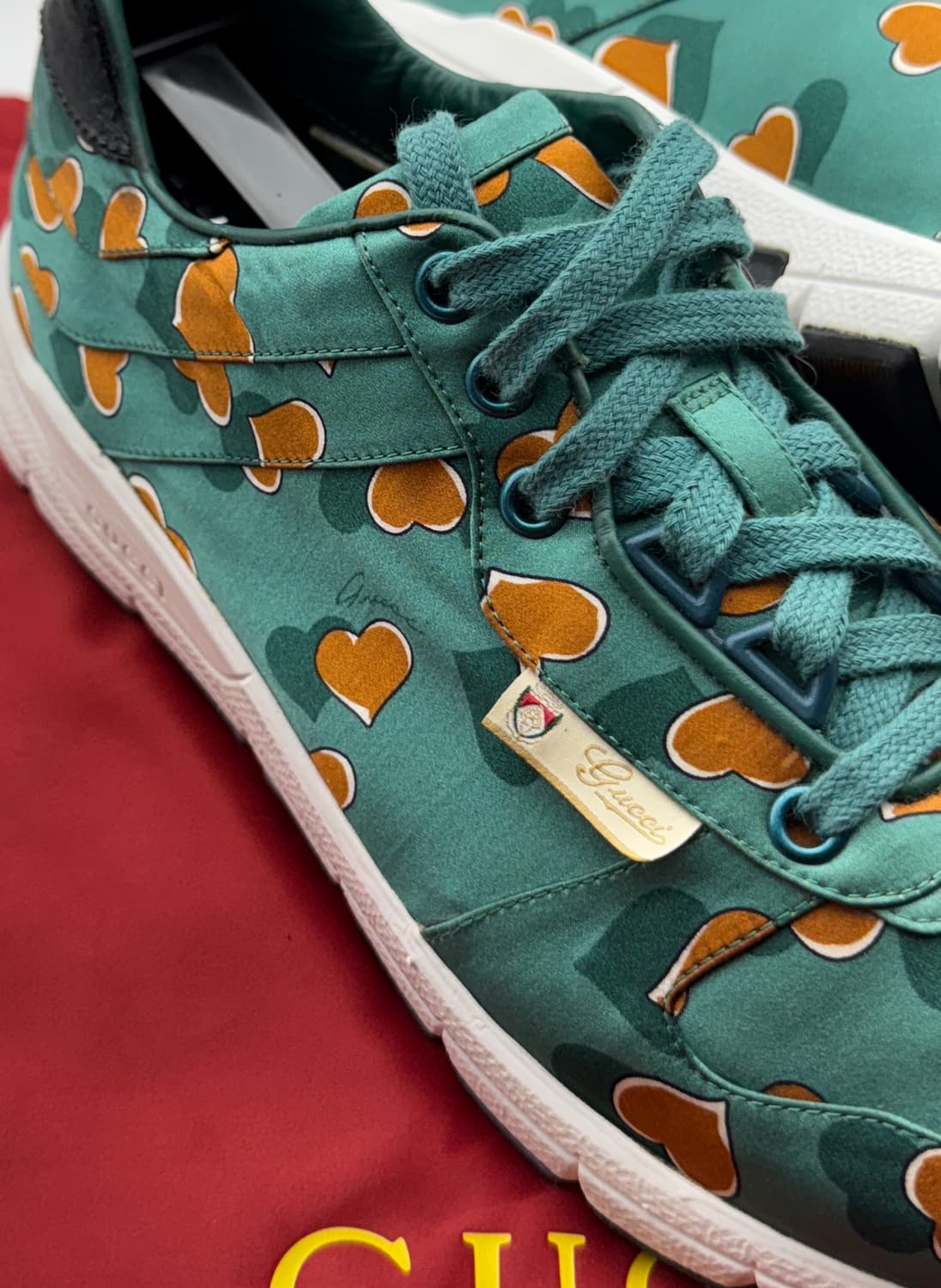 정품)구찌 하트 스니커즈245 상품이미지1