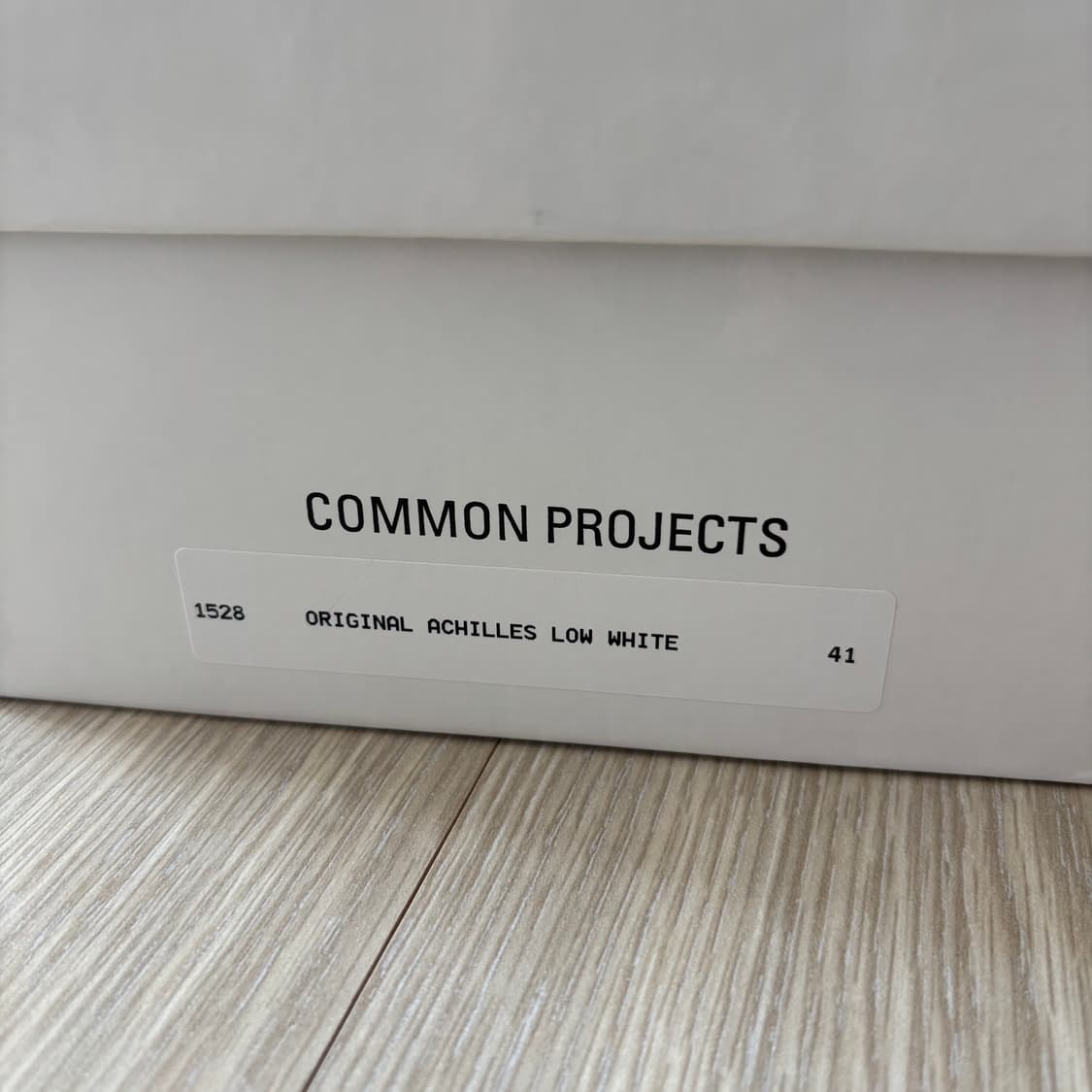 커먼프로젝트 아킬레스 로우 41사이즈 판매합니다. 상품이미지3
