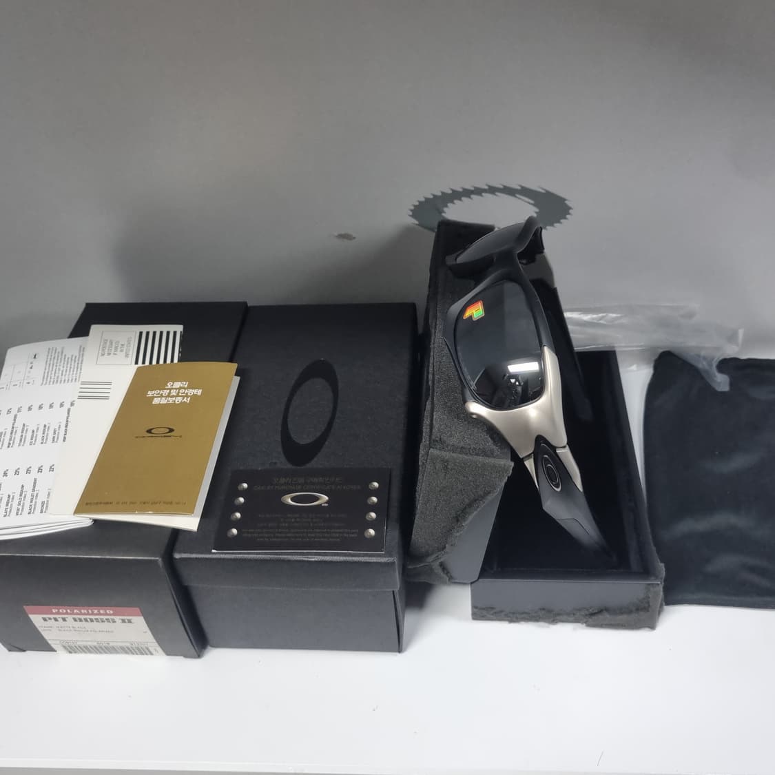 오클리 핏보스 II 매트블랙티타늄 새제품 상품이미지2