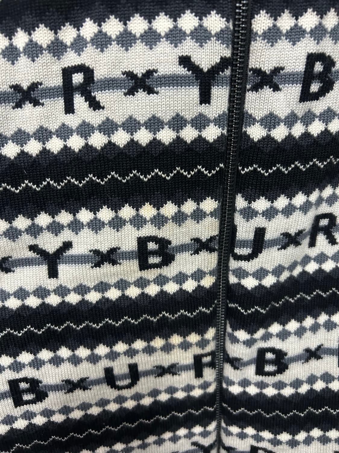 버버리 니트 후드집업 상품이미지5