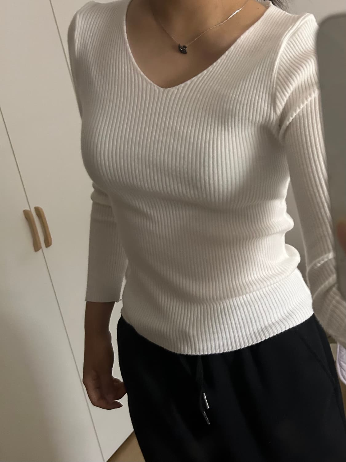 브이넥 골지 knit 상품이미지1