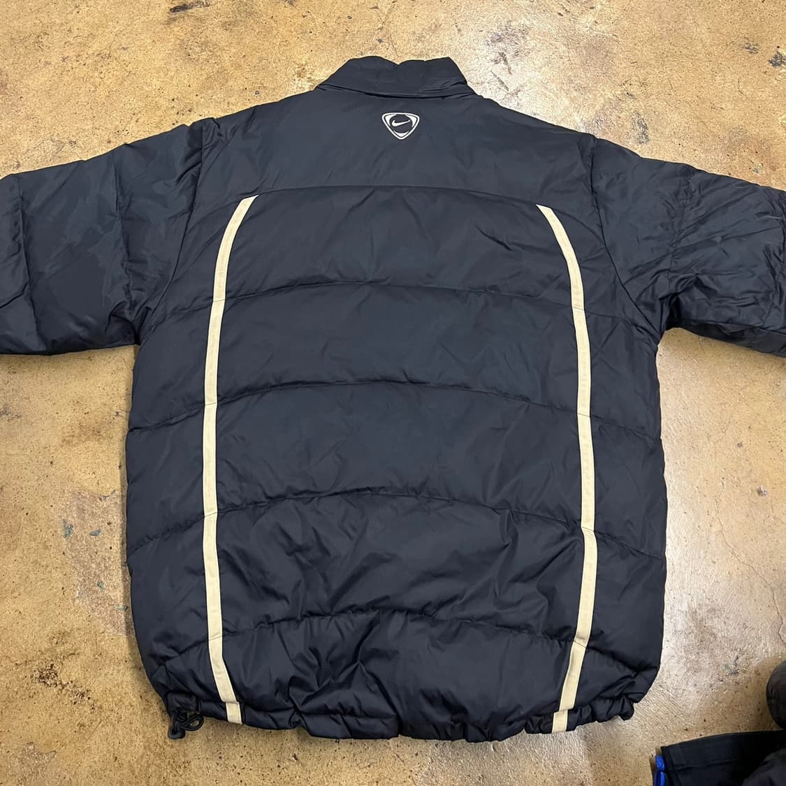 [정품/L] 나이키 맨유 패딩 블랙 b14 상품이미지4