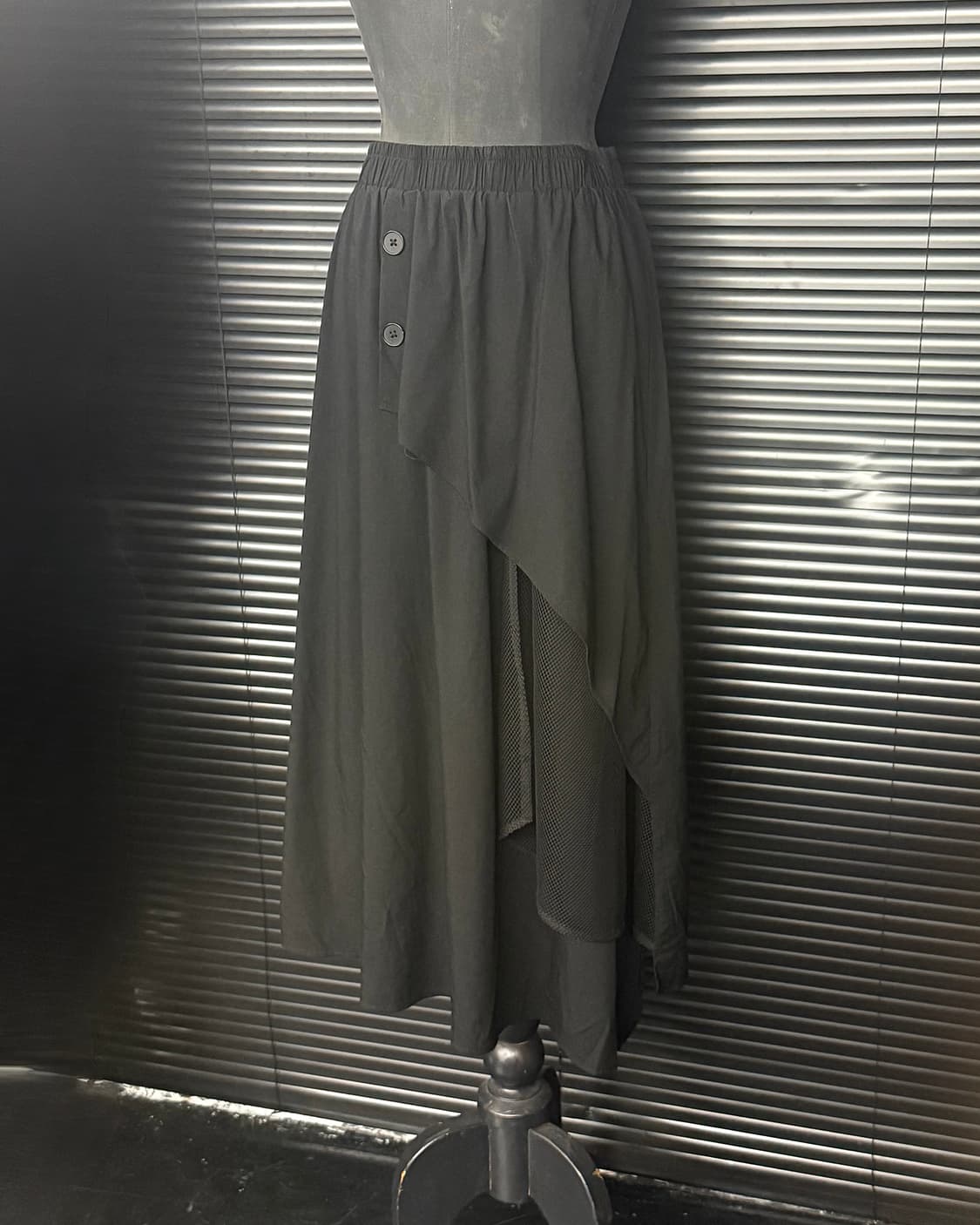 보니스팍스 블랙 망사 랩 스커트 사선 린넨 느낌 밴딩 치마 블랙 다크웨어 상품이미지1