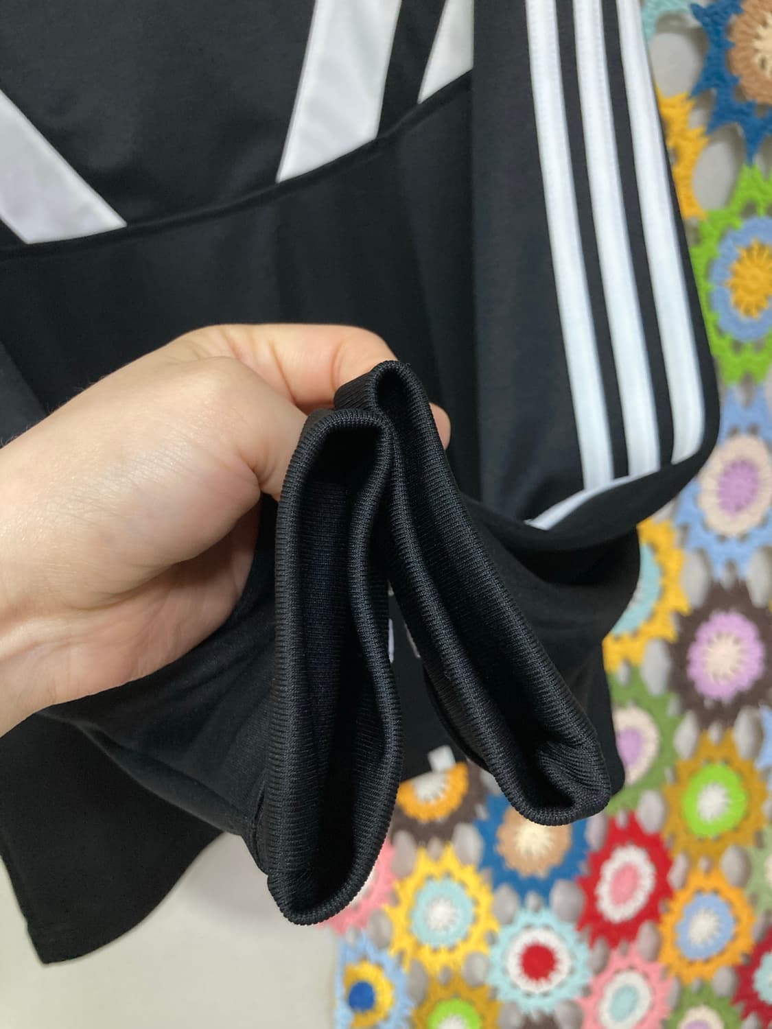 아디다스 오리지널 남녀공용 브이넥 져지 피케 긴팔티셔츠 _ 블랙 상품이미지5