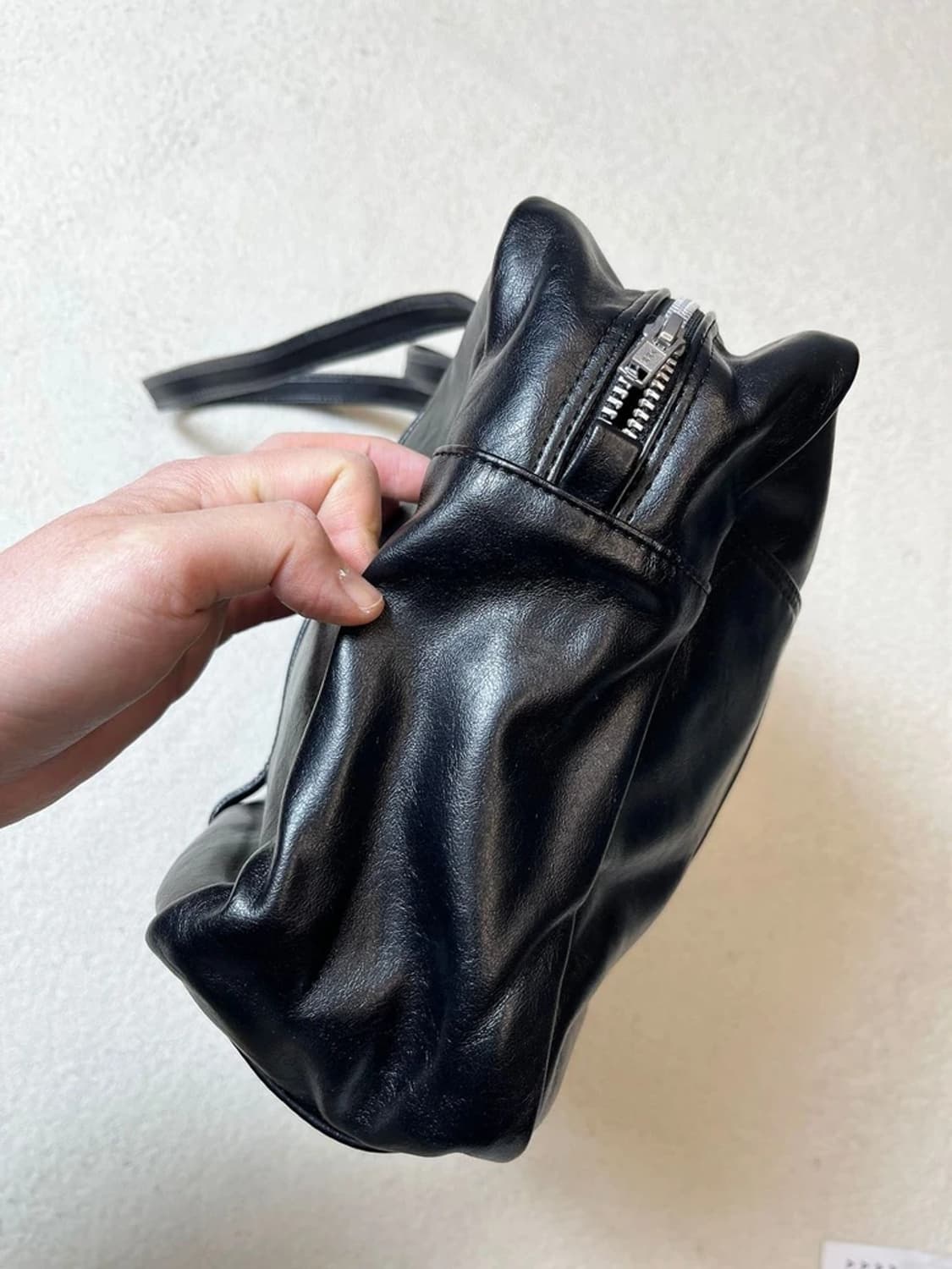 노이에 NEUE 올시즌 레더 보스턴백 A1861 상품이미지5