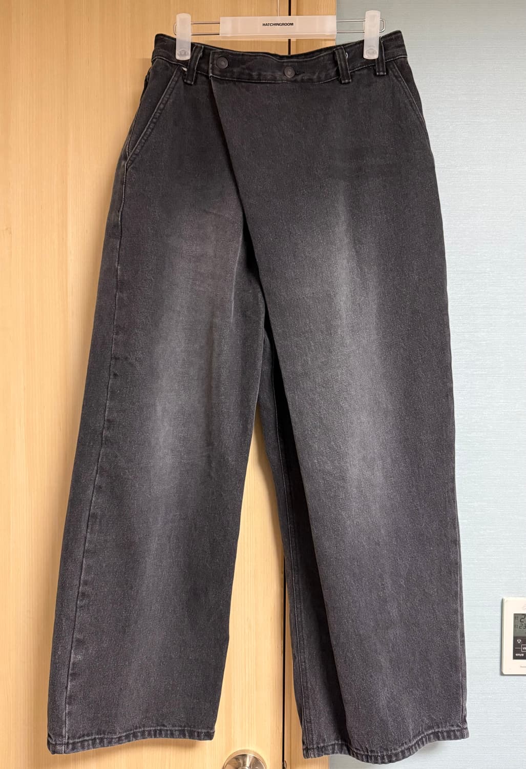 해칭룸 wrap jeans (사이즈 3, 샘플세일 제품) 상품이미지1