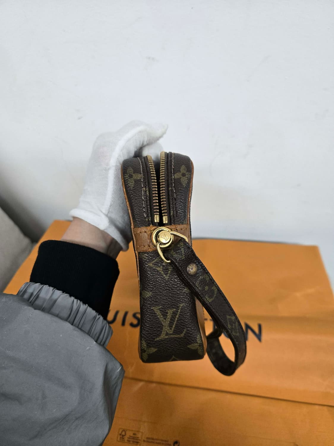 [보증서 정품] 루이비통 말리 드래곤 클러치백 상품이미지3