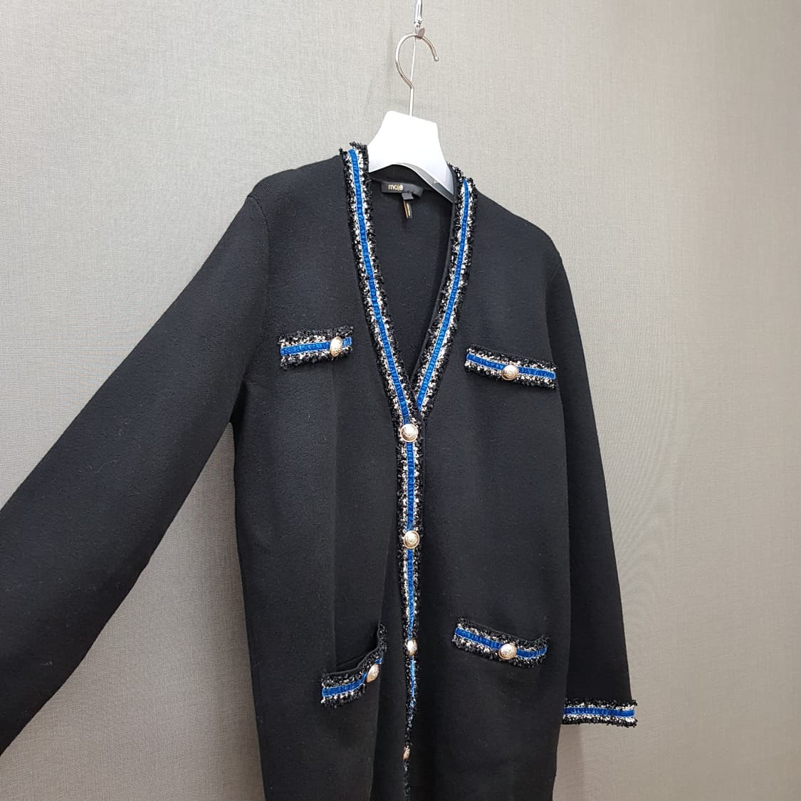 마쥬 maje  블랙 트위드 포인트 골드버튼 가디건 1사이즈 상품이미지4