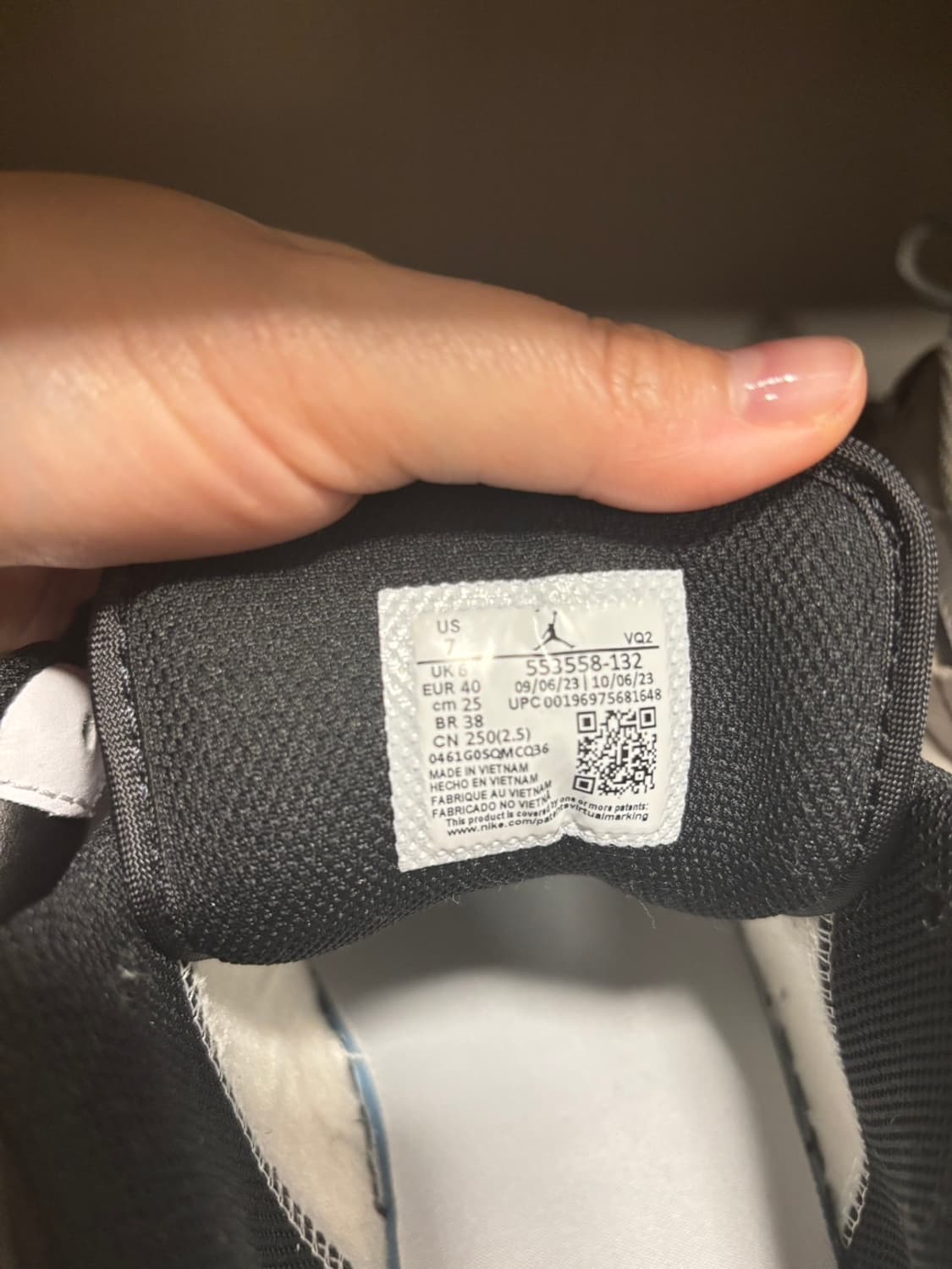 나이키 에어 조던 1 로우 화이트 블랙 250 상품이미지5