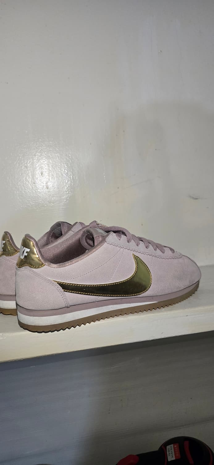 나이키 240 상품이미지2