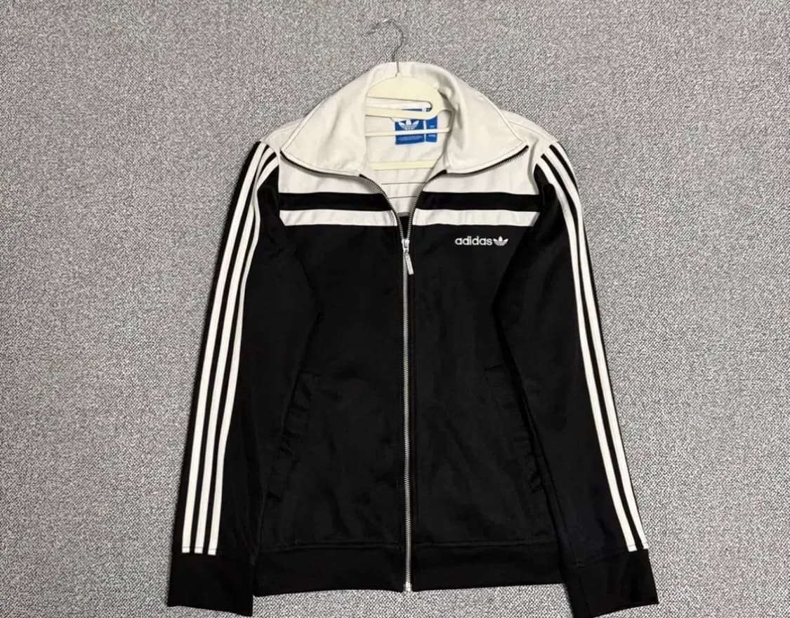 아디다스 유로파83 흰검 오레오져지 유로파  상품이미지1