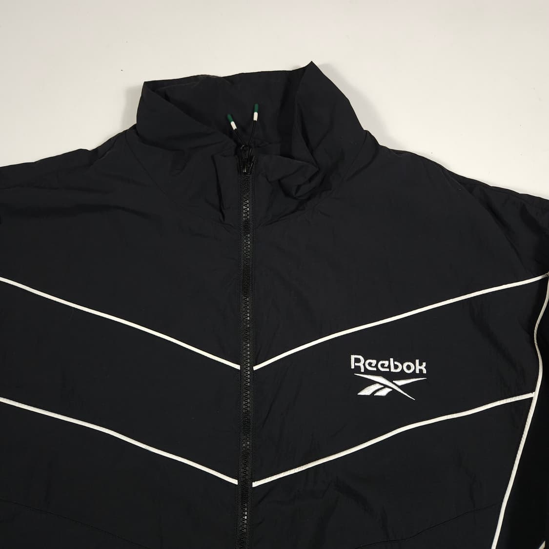 리복 빅로고 헤리티지 바람막이  상품이미지4