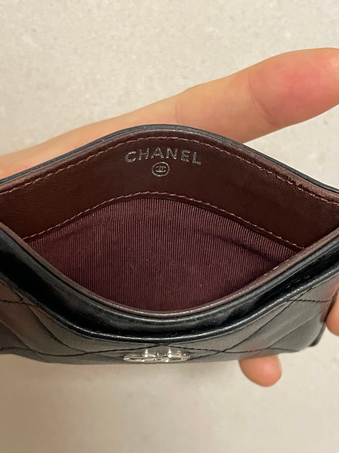 샤넬 클래식 램스킨 은장 카드 홀더 (25번대) 상품이미지4