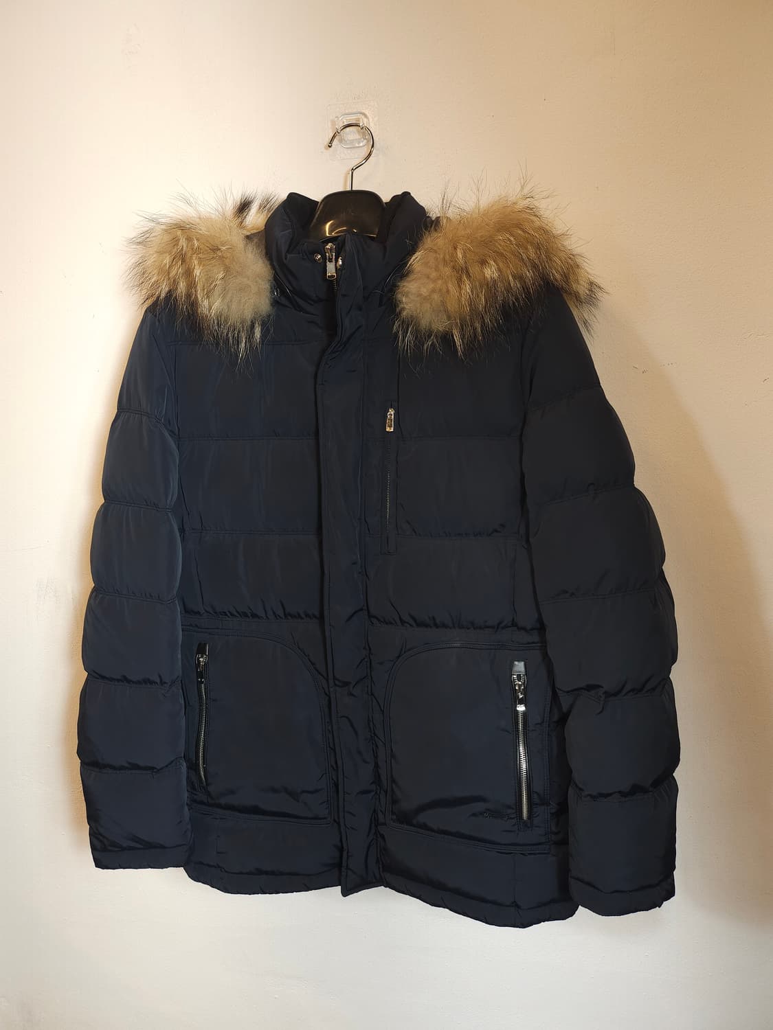 루이까스텔 라쿤털 다운패딩 블랙 105 XL 상품이미지3