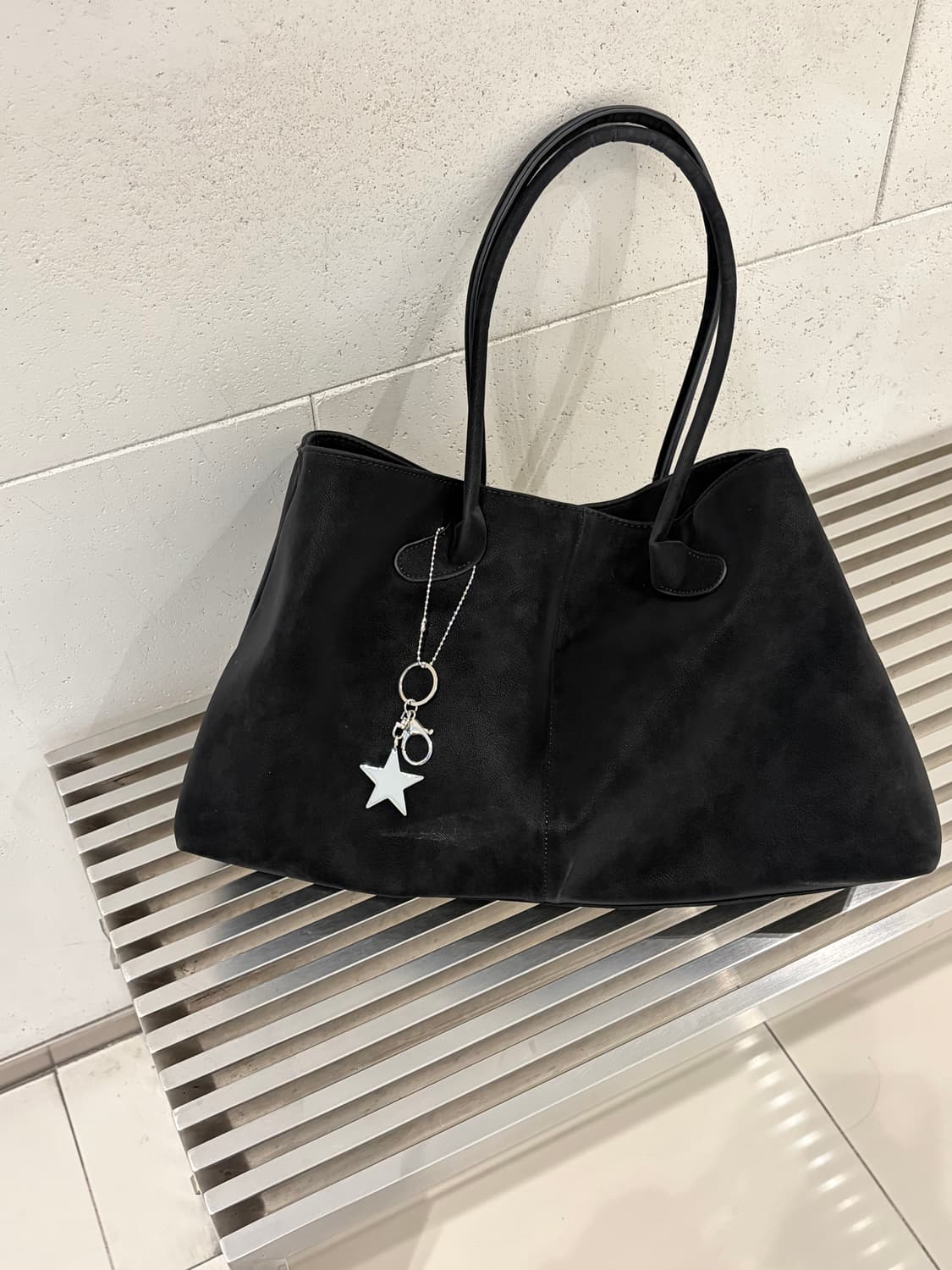 엔피스튜디오 공용 스웨이드 백 가방 도트백 숄더백 NP STUDIO 상품이미지1