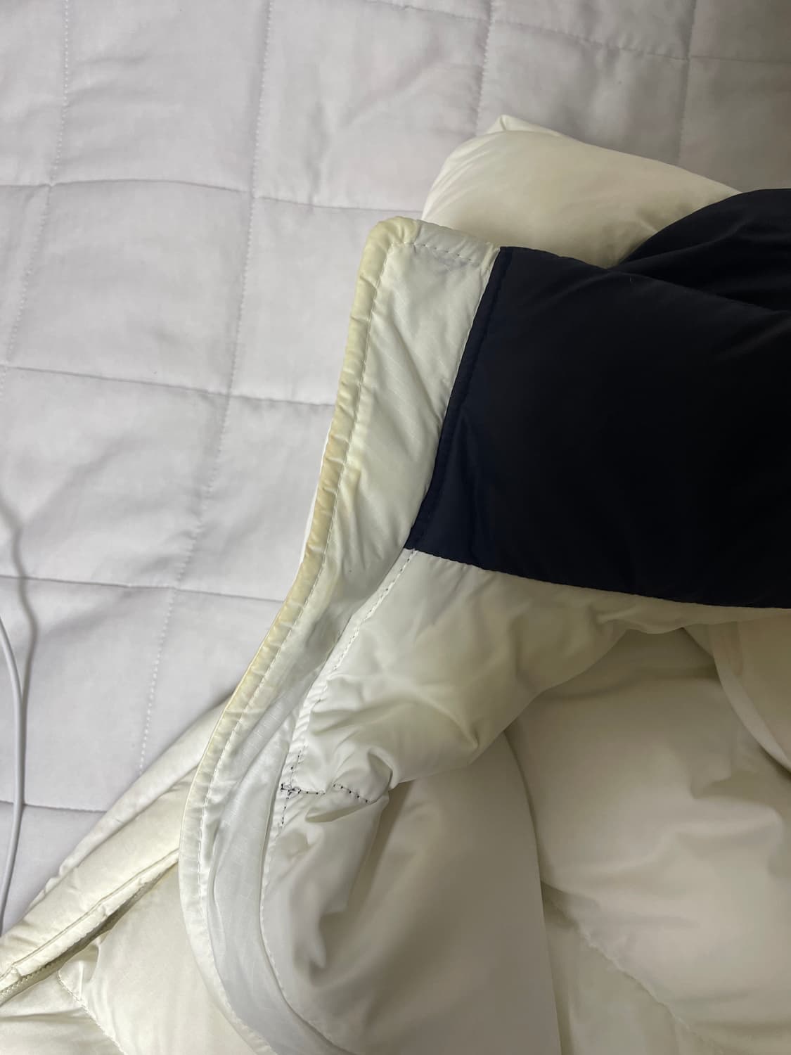 노스페이스 1996 에코 눕시 화이트블랙 패딩 우먼 L 상품이미지2