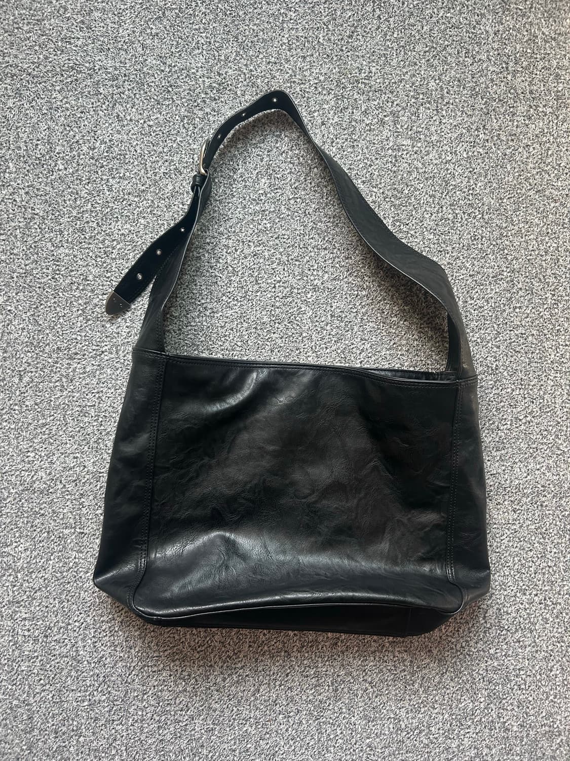 하아카이브 숄더백 Hh 벨티드 백 2way 블랙 상품이미지3