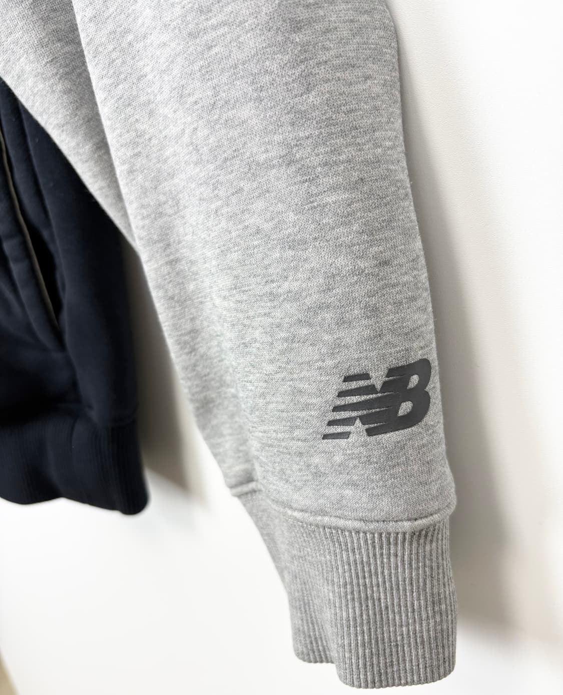 뉴발란스 남성 후드티 상품이미지3