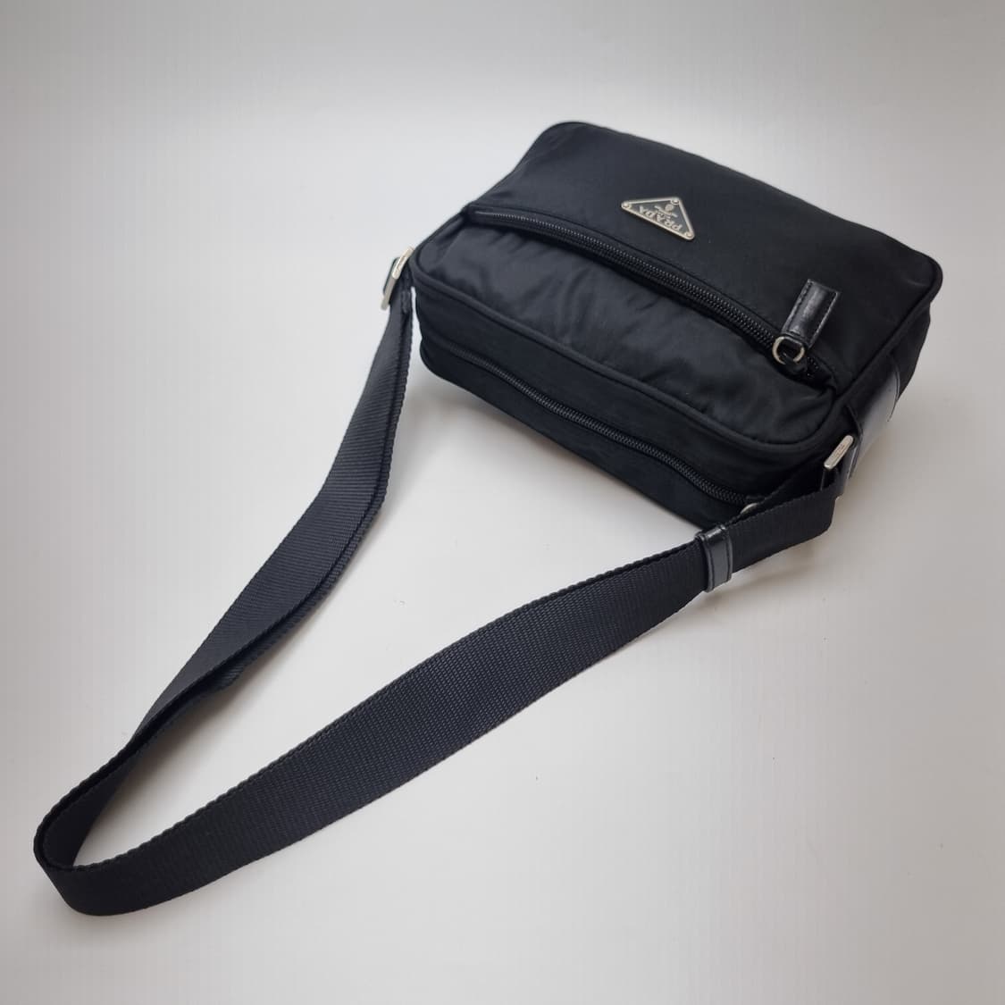 프라다 나일론 카메라백 숄더백 남여공용 (상급, BT0166) 상품이미지5