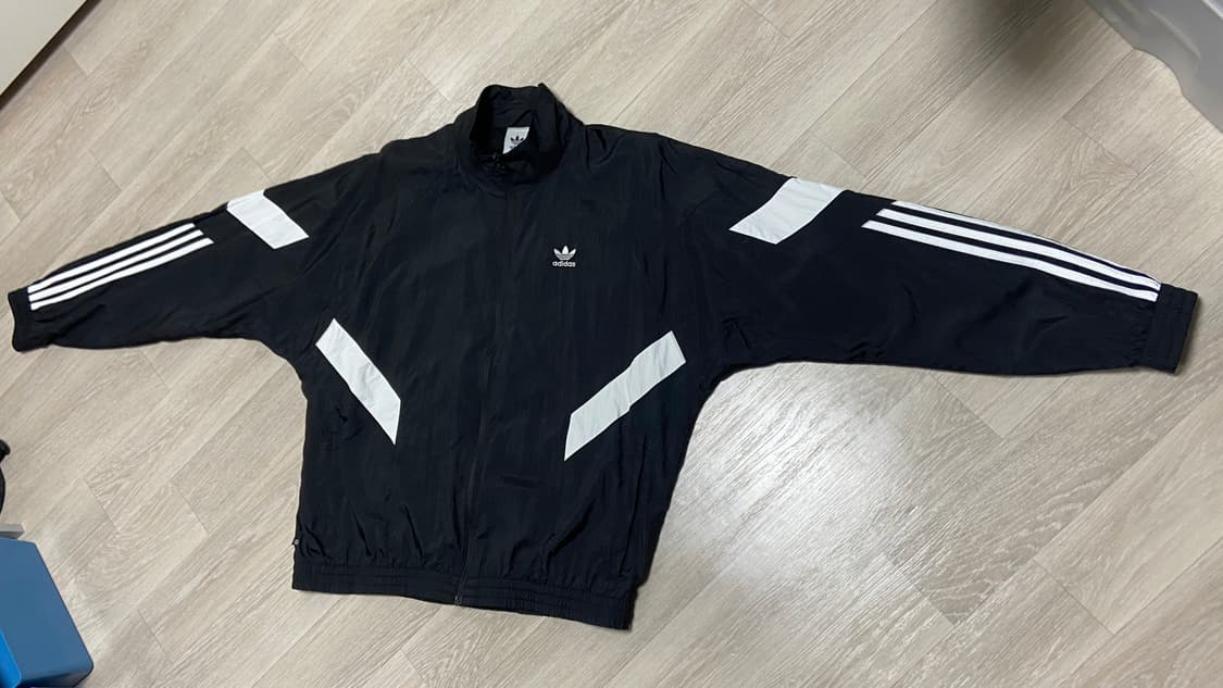 아디다스 퍼포먼스 우븐 트랙 탑 HK7322 상품이미지4