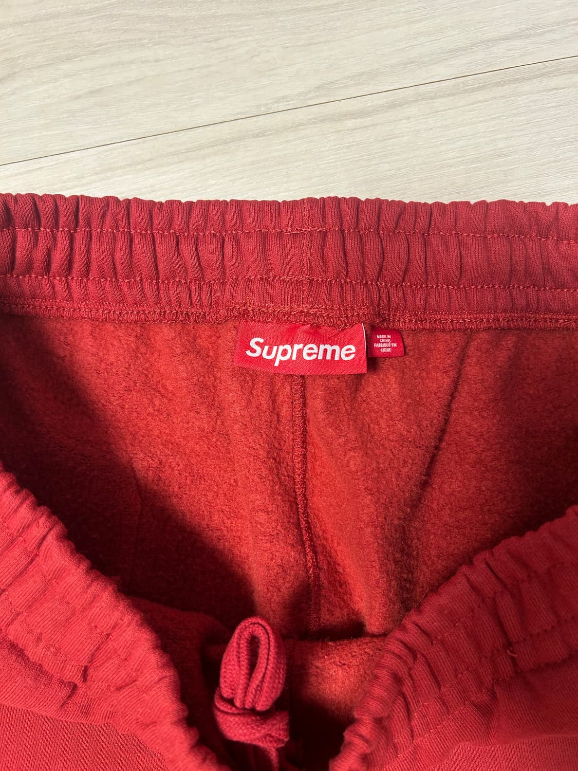(M) 슈프림 사틴 아플리케 스웻팬츠 - 25fw 상품이미지4