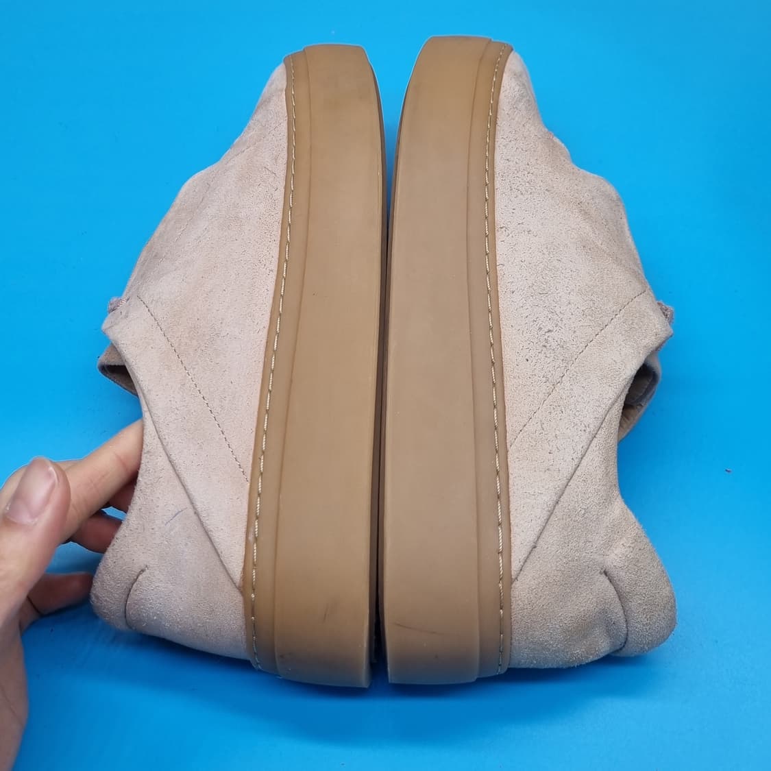 COS 코스 스웨이드 스니커즈225 굽4 상품이미지5