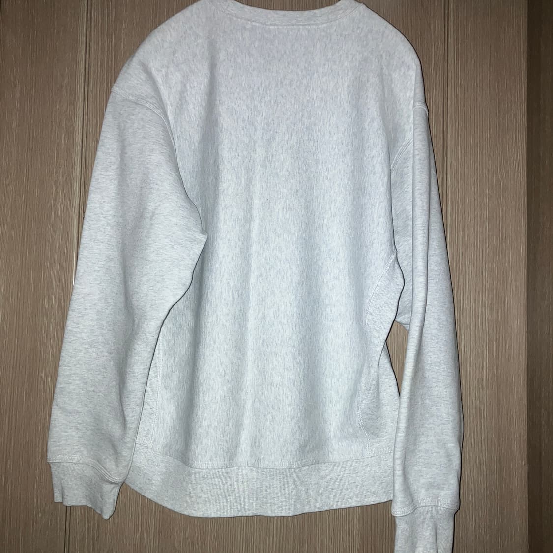 칼하트 23fw 맨투맨 상품이미지2