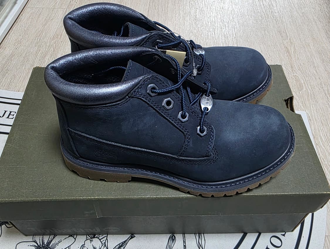 팀버랜드 여성 처카부츠 네이비(220~225) 상품이미지9