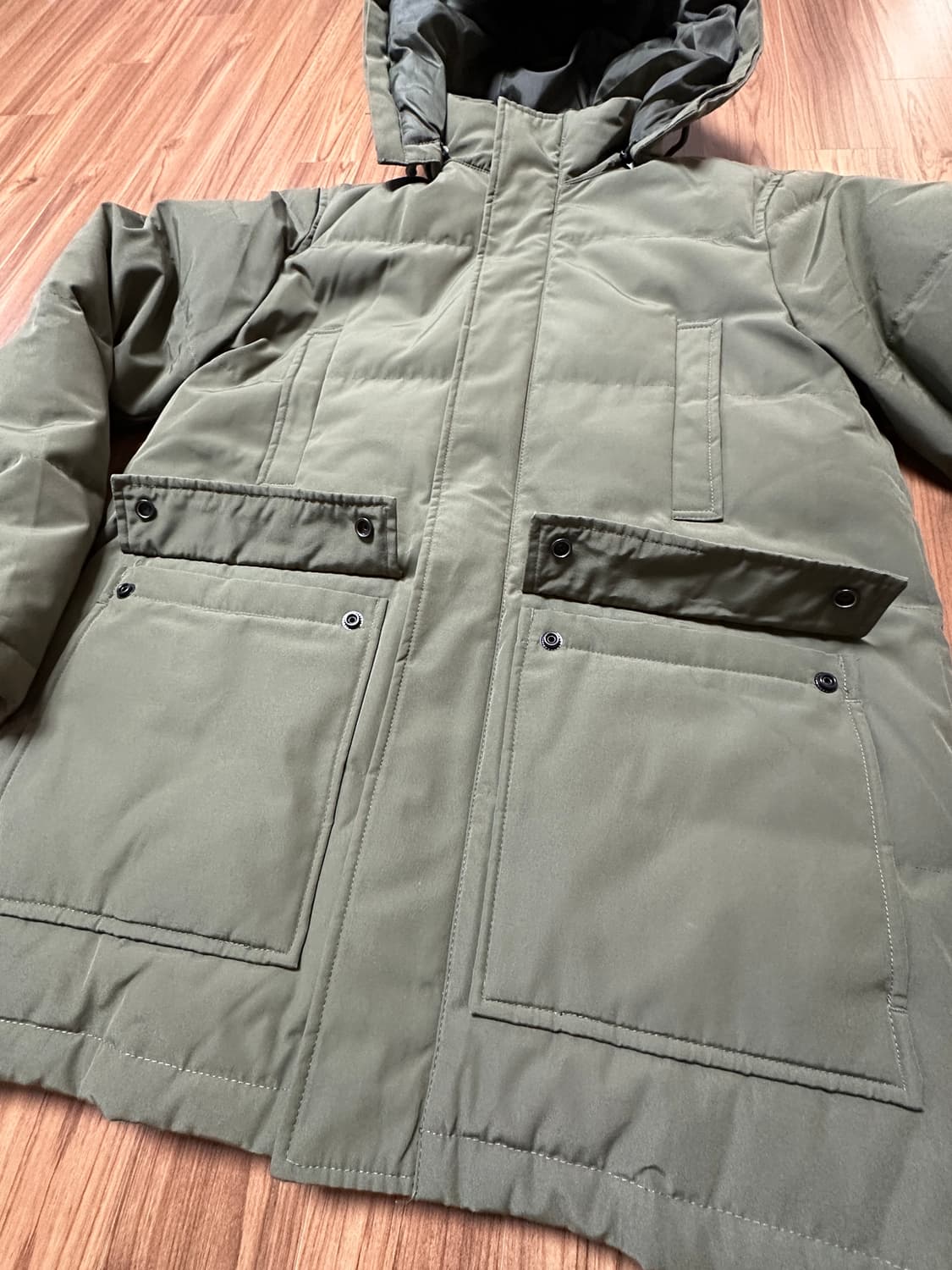 캘빈클라인 올리브그린 다운 패딩 M 상품이미지5