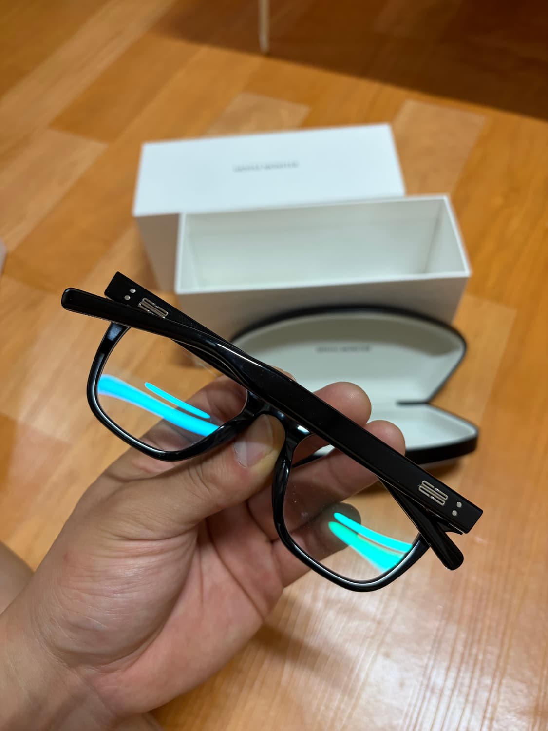 젠틀몬스터 칼 01 상품이미지4