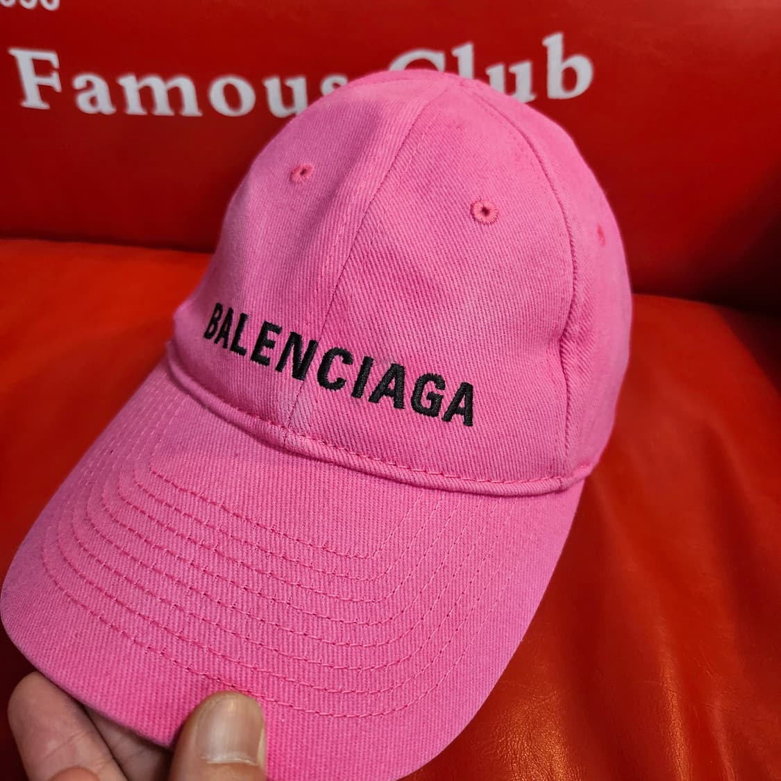 (국내매장)발렌시아가 시그니쳐 자수 로고 볼캡 L size 상품이미지1