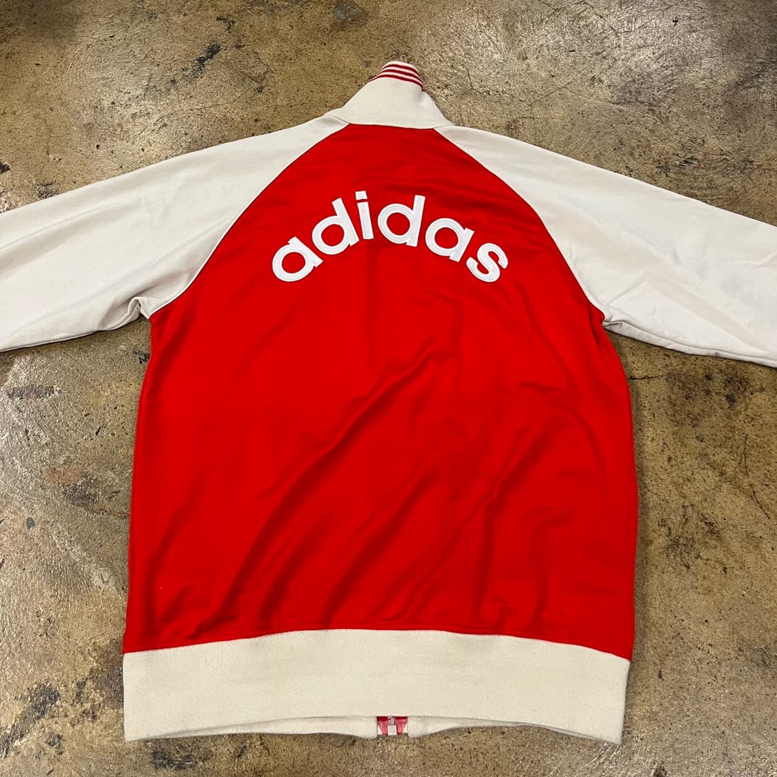 아디다스 레드 베이지 져지 트랙탑 95 상품이미지4