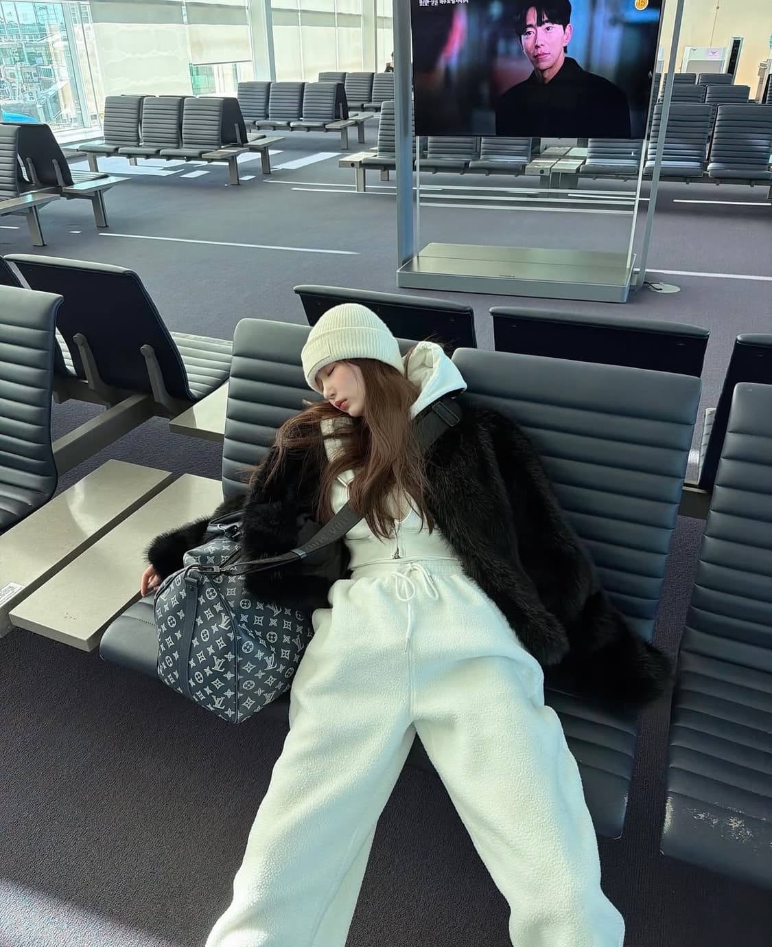 [새상품]페이우 폭스 퍼자켓 블랙 fayewoo gliss fox fur 상품이미지4