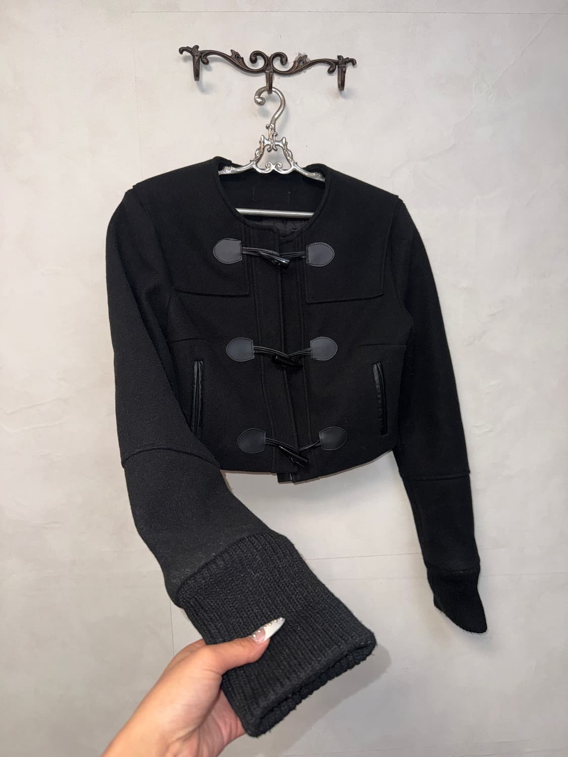 Black padded crop duffle jacket  상품이미지2