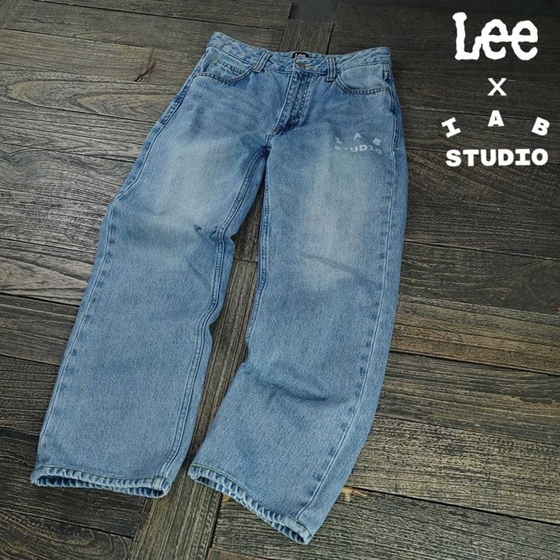 [리 X 아이앱 스튜디오] 로고 각인 스트레이트 데님 팬츠 P01486 상품이미지1