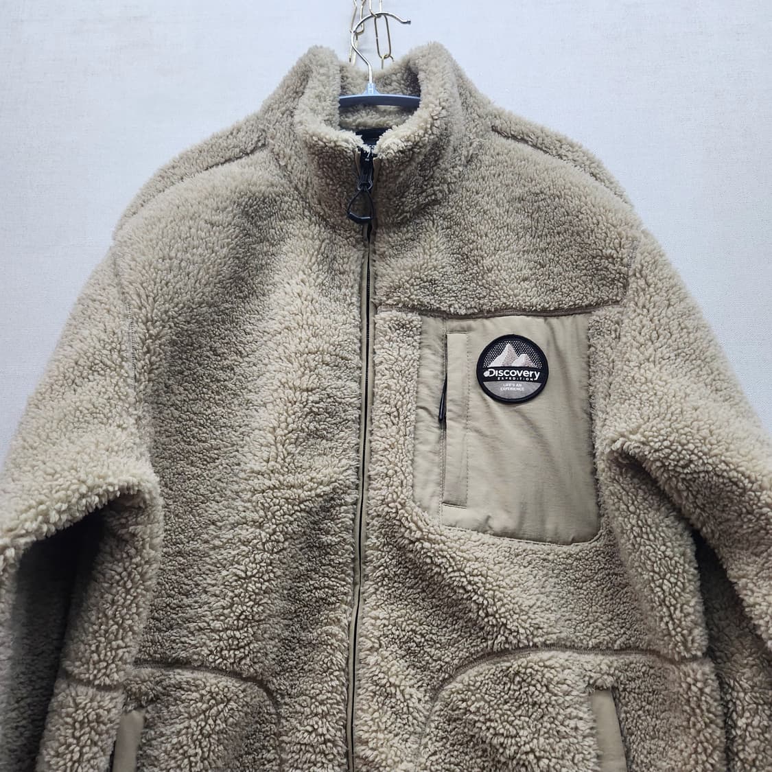 디스커버리 빅포켓/사이드포켓 로고와펜 뽀글이 95(L) 상품이미지2